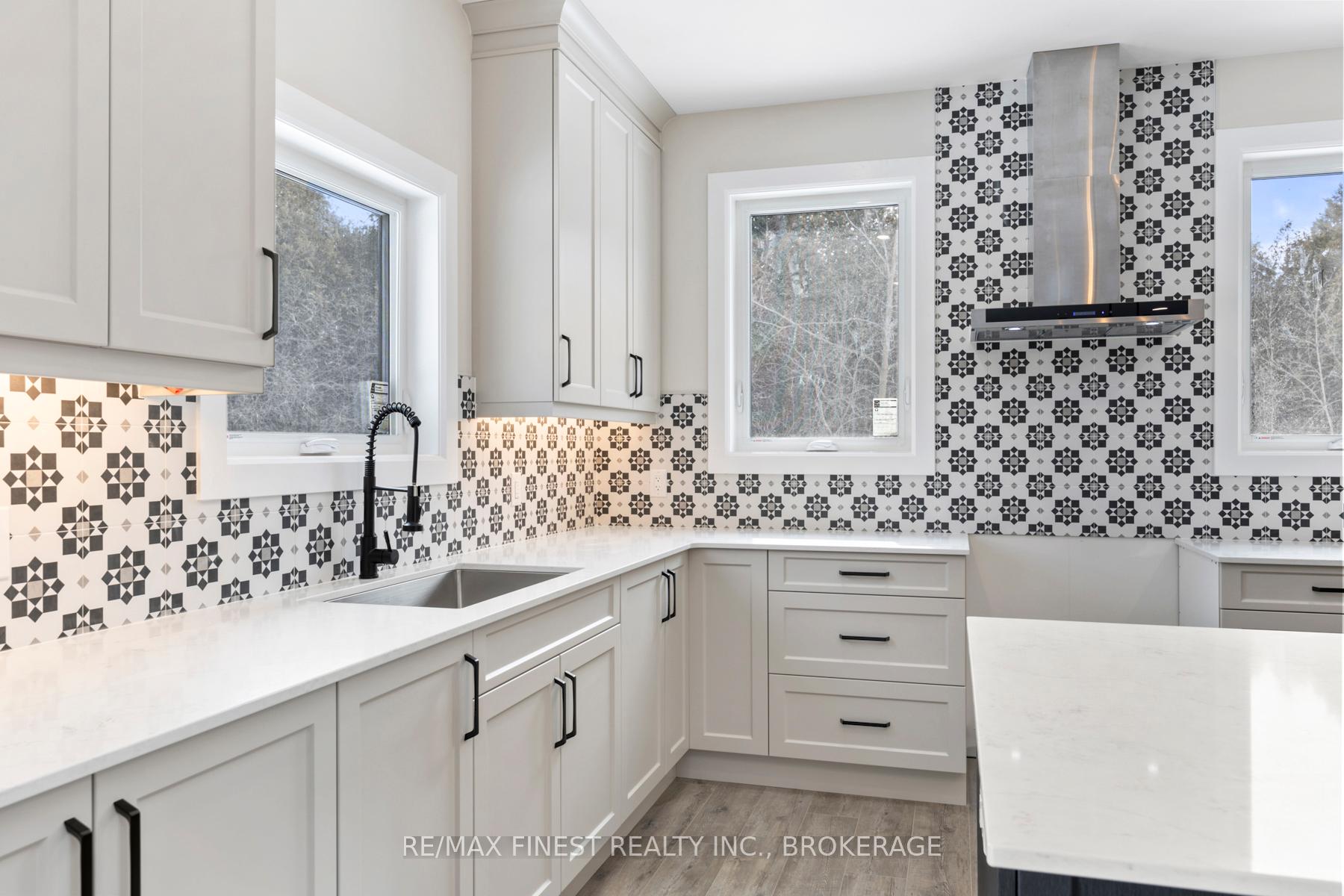 Photo 7 of 202 Caton Road, Loyalist, Lennox and Addington - South — HOMEH