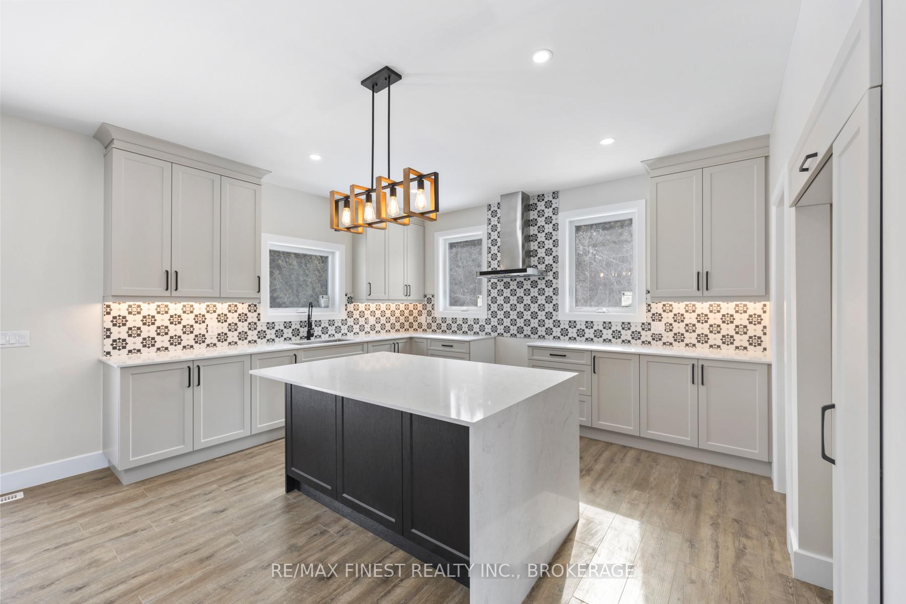 Photo 8 of 202 Caton Road, Loyalist, Lennox and Addington - South — HOMEH
