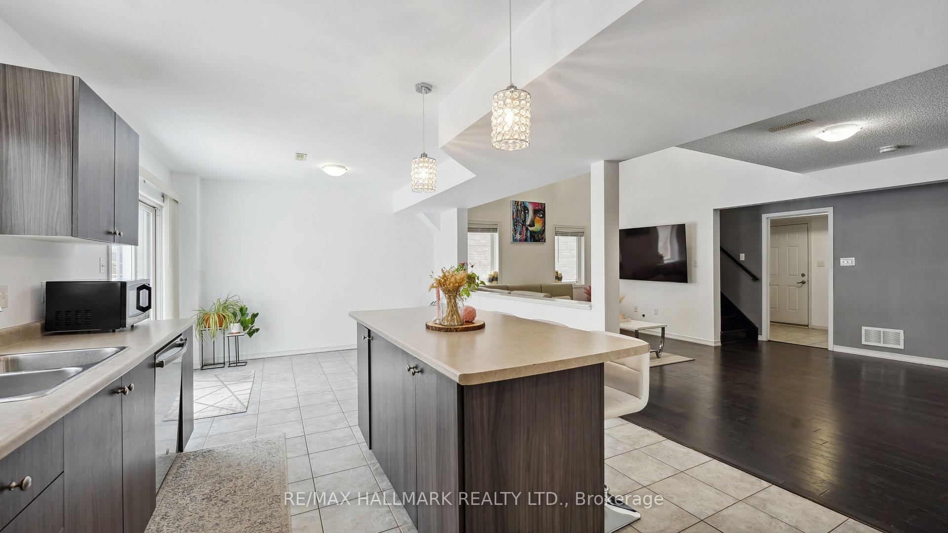 Photo 16 of 1258 Leslie Drive, Innisfil, Alcona — HOMEH