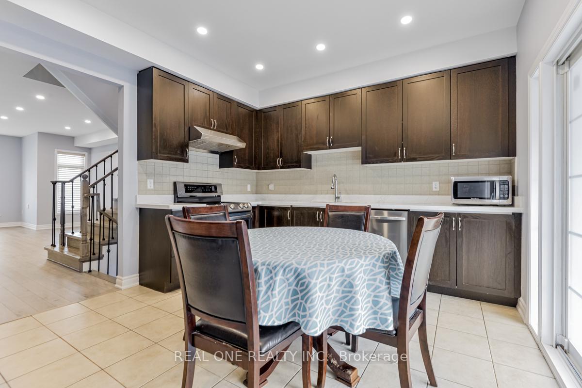 Photo 8 of 42 Beehive Lane, Markham, Wismer — HOMEH
