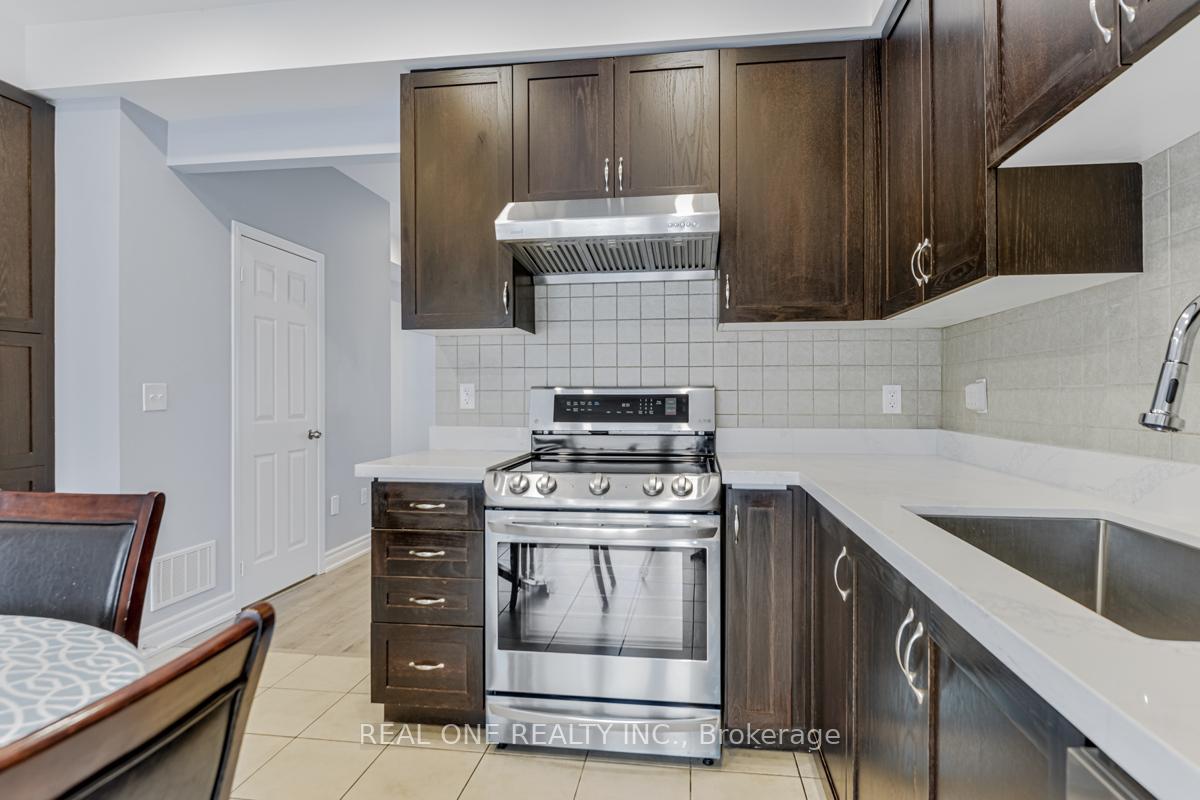 Photo 9 of 42 Beehive Lane, Markham, Wismer — HOMEH