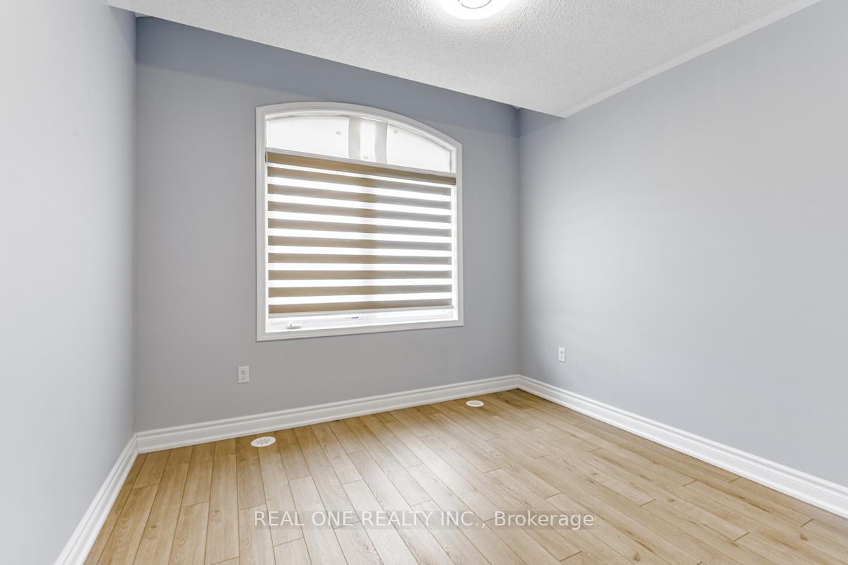 Photo 18 of 42 Beehive Lane, Markham, Wismer — HOMEH