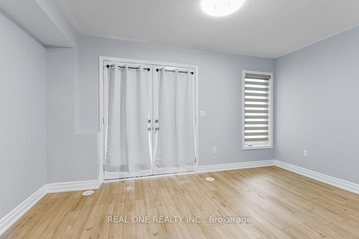 Photo 23 of 42 Beehive Lane, Markham, Wismer — HOMEH