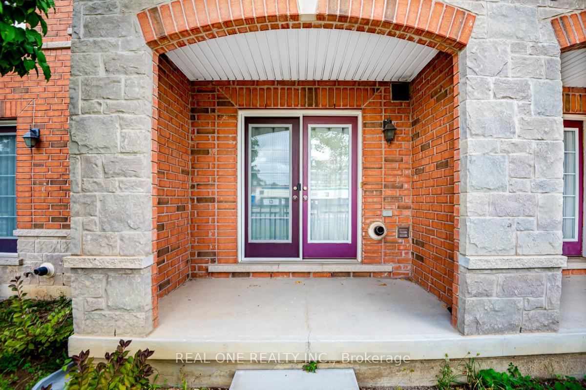 Photo 30 of 42 Beehive Lane, Markham, Wismer — HOMEH