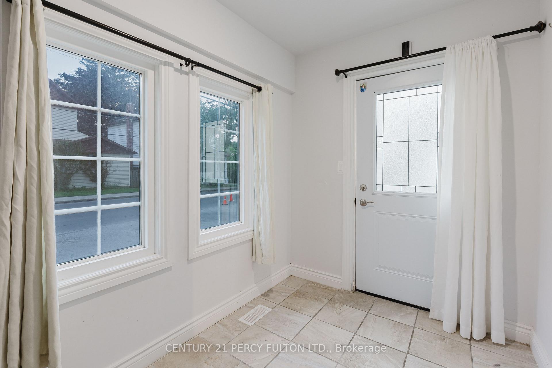 Photo 9 of 9 New Mountain Road, Hamilton, Stoney Creek — HOMEH