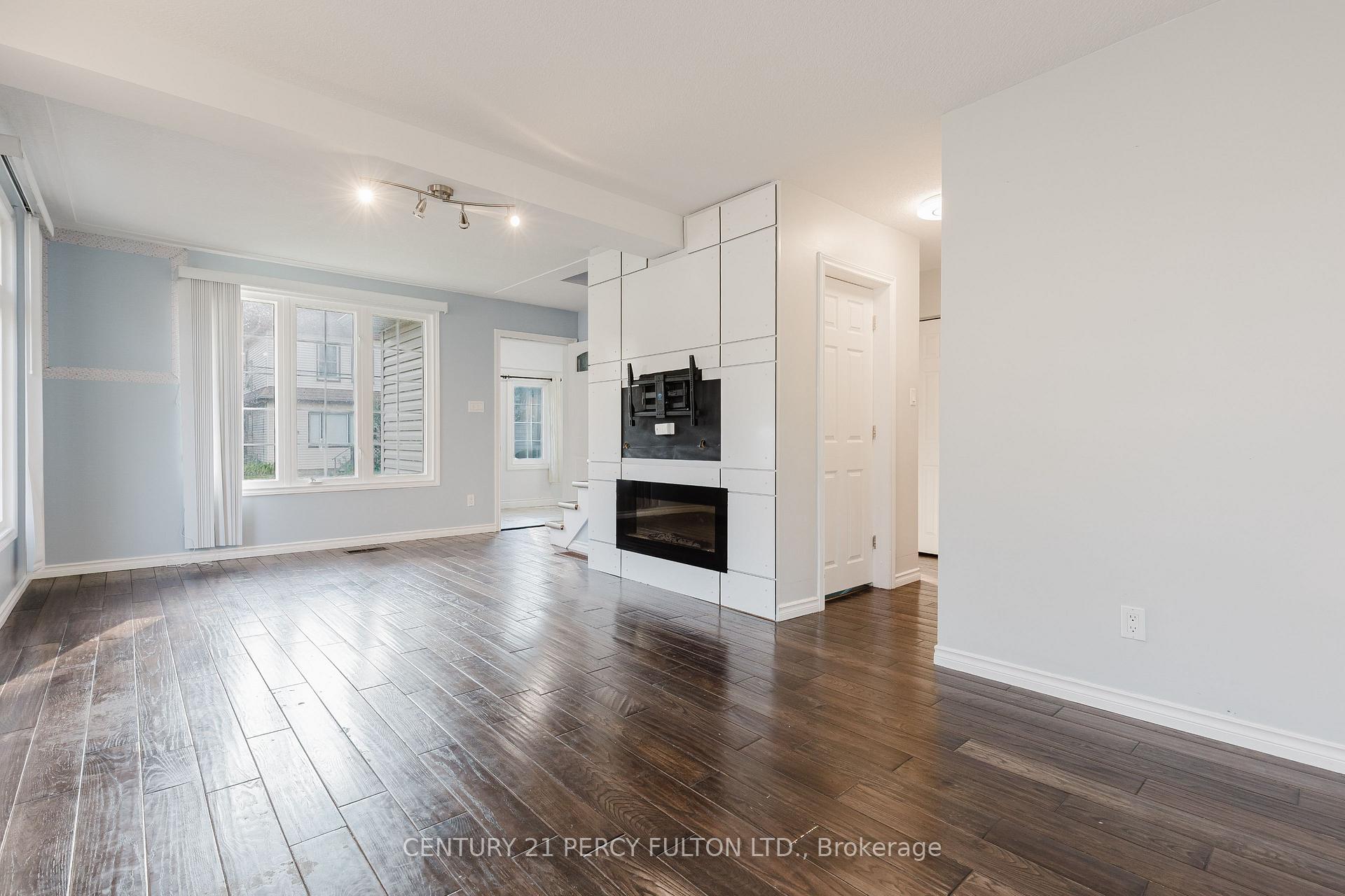 Photo 13 of 9 New Mountain Road, Hamilton, Stoney Creek — HOMEH