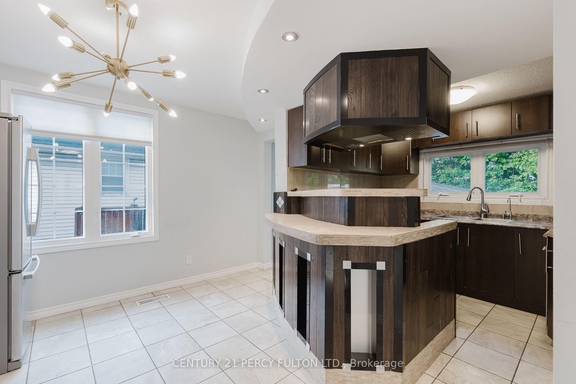Photo 15 of 9 New Mountain Road, Hamilton, Stoney Creek — HOMEH