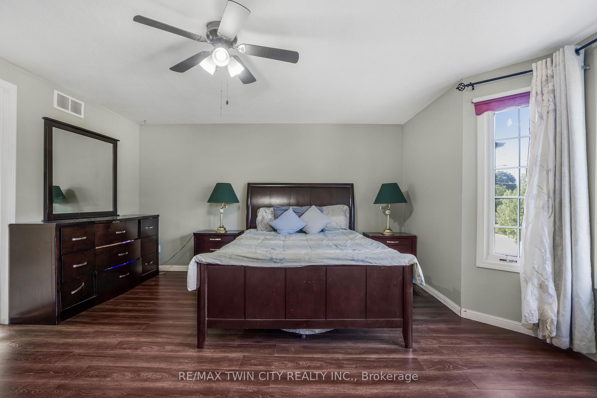 Photo 20 of 359 Otterbein Road, Kitchener, Grand River North — HOMEH