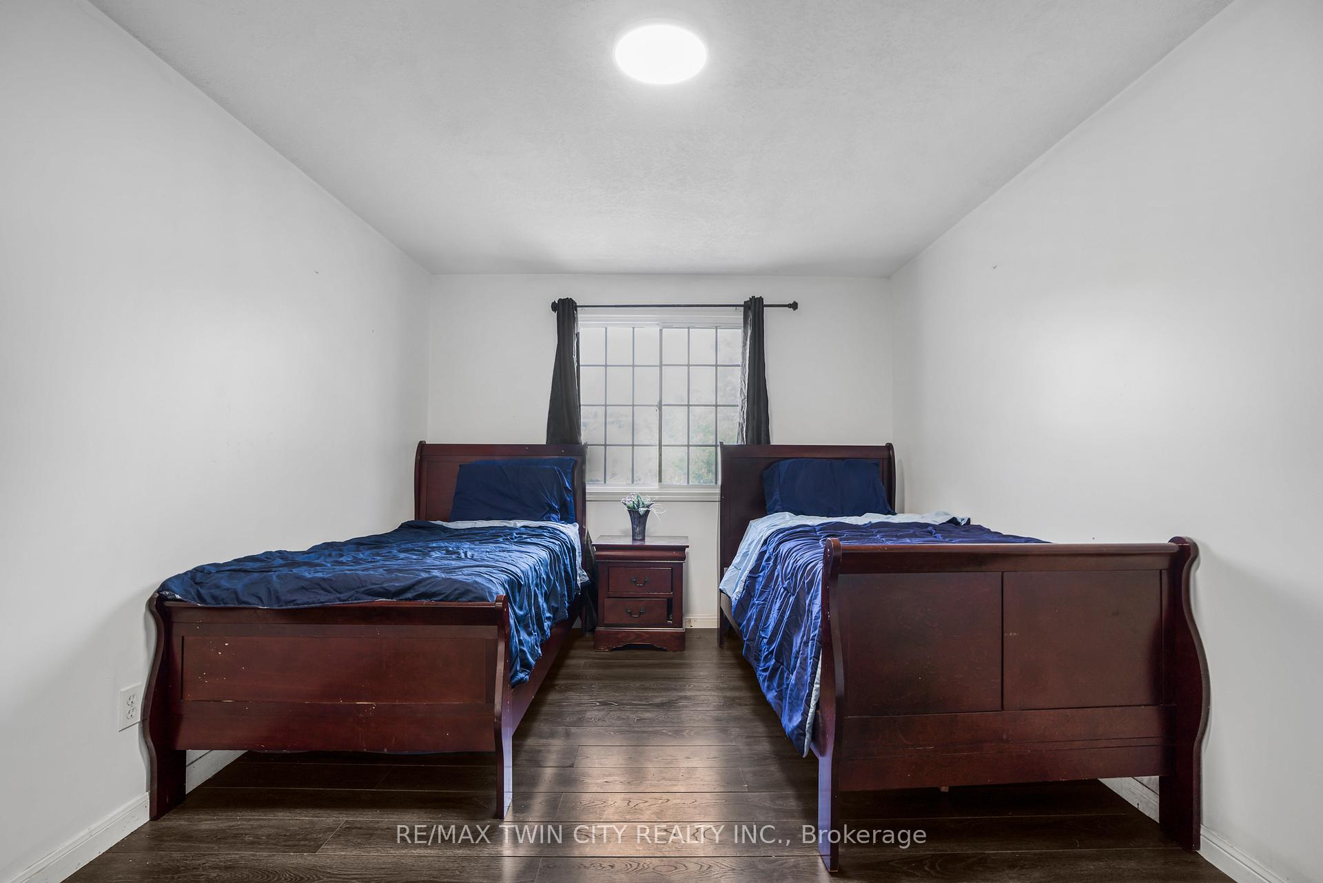 Photo 23 of 359 Otterbein Road, Kitchener, Grand River North — HOMEH