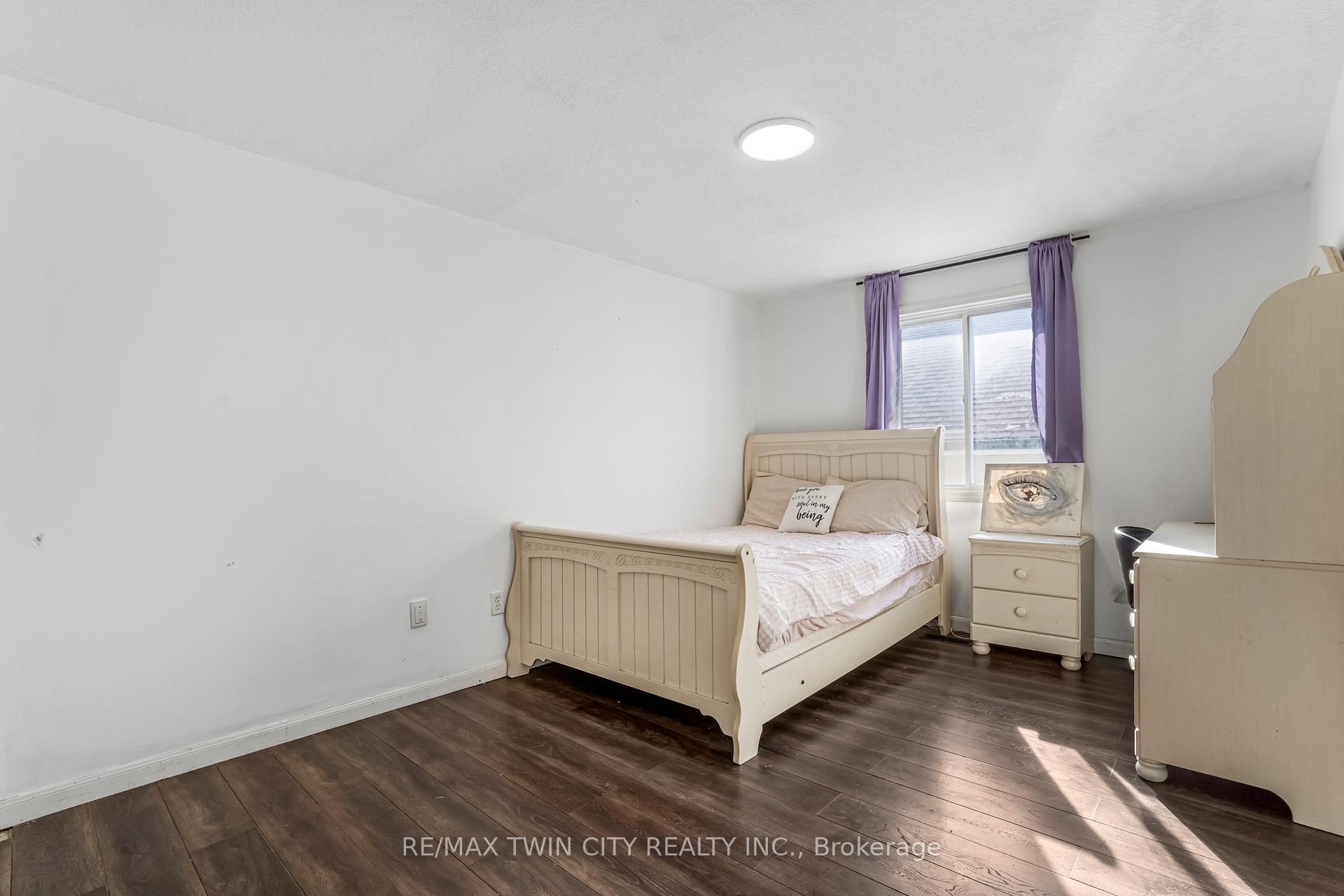 Photo 24 of 359 Otterbein Road, Kitchener, Grand River North — HOMEH