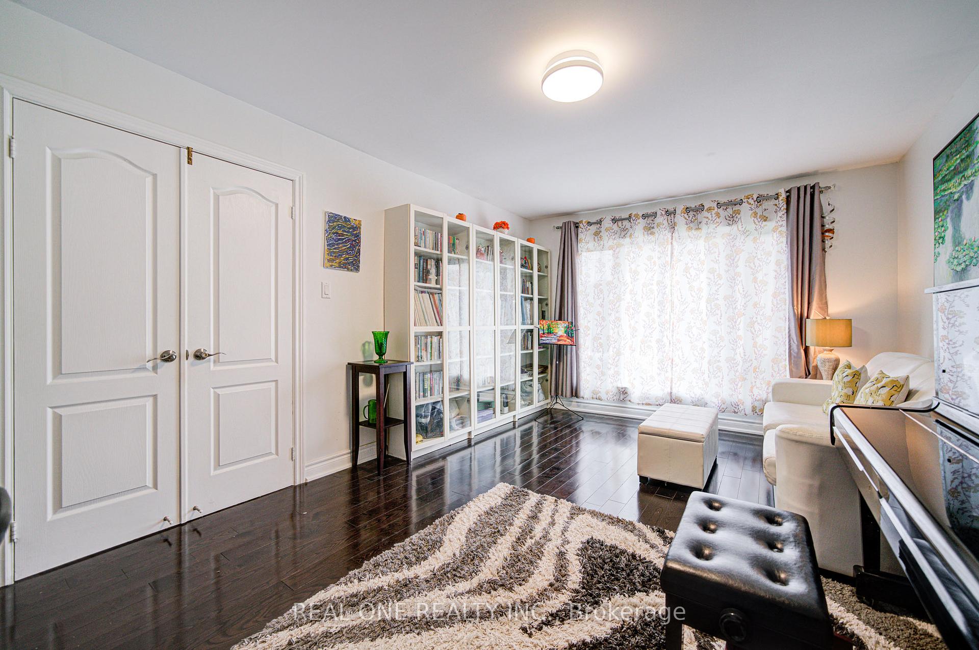 Photo 6 of 72 Highgate Drive, Markham, Milliken Mills West — HOMEH