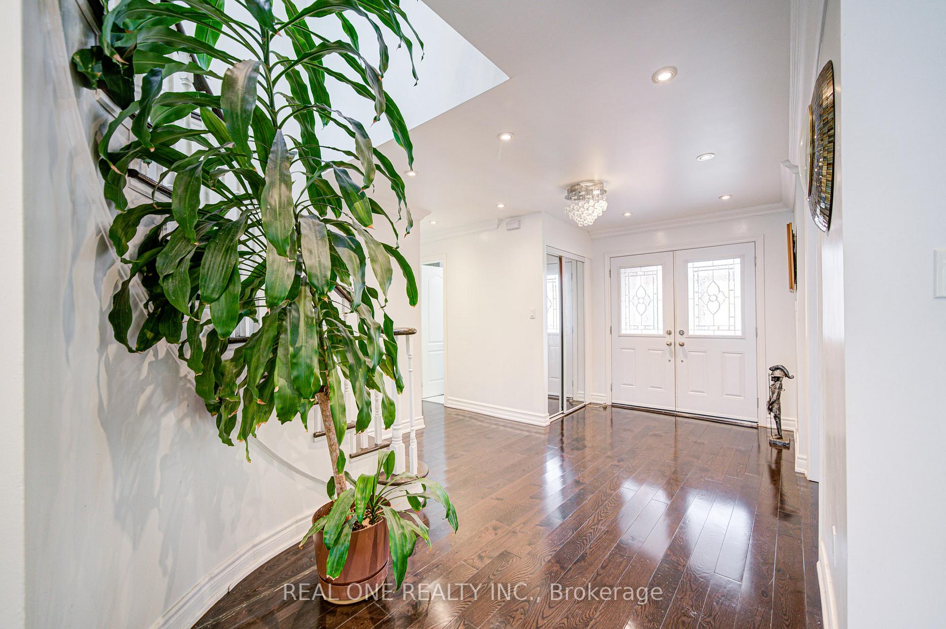 Photo 11 of 72 Highgate Drive, Markham, Milliken Mills West — HOMEH