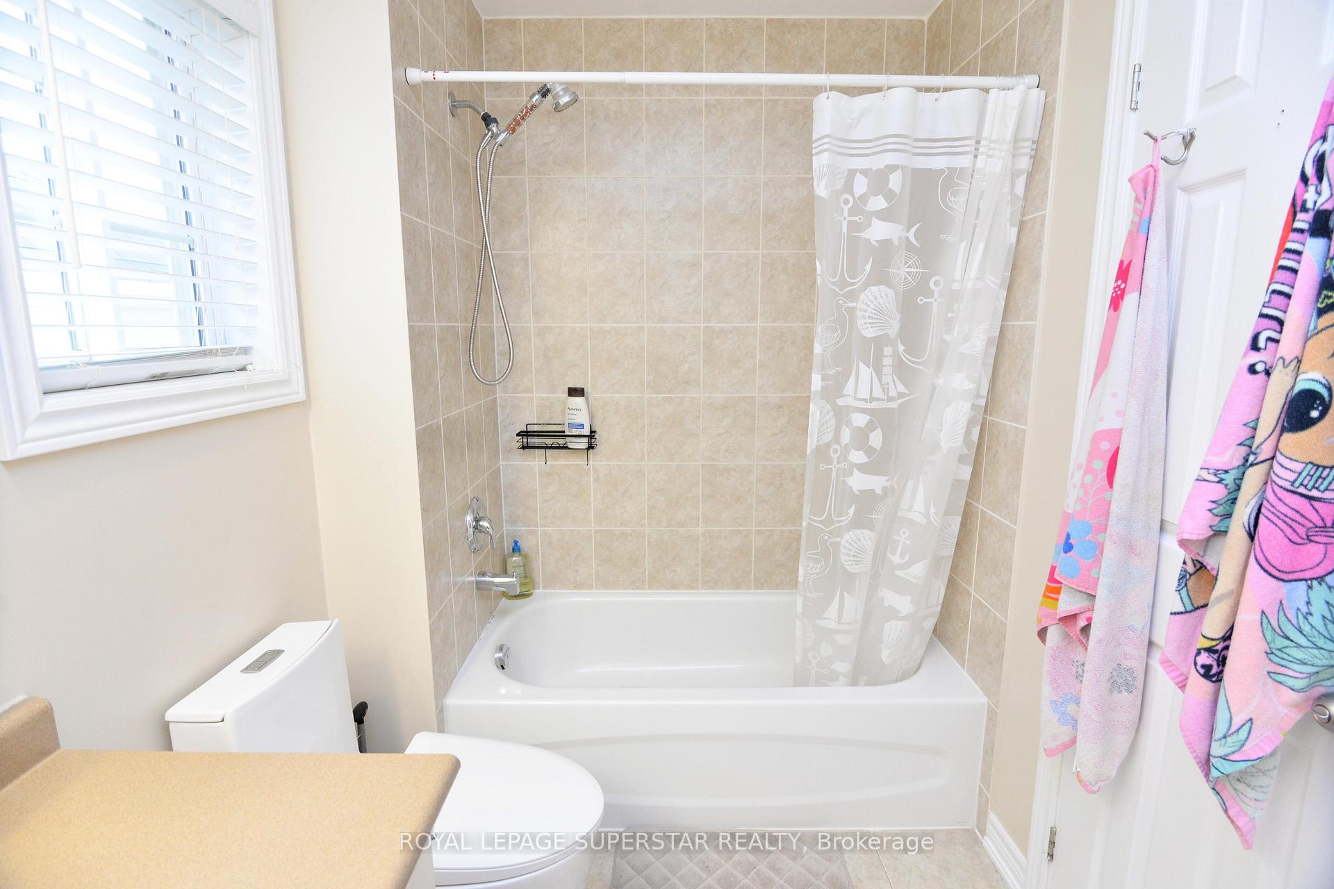 Photo 10 of 44 Browview Drive, Hamilton, Waterdown — HOMEH