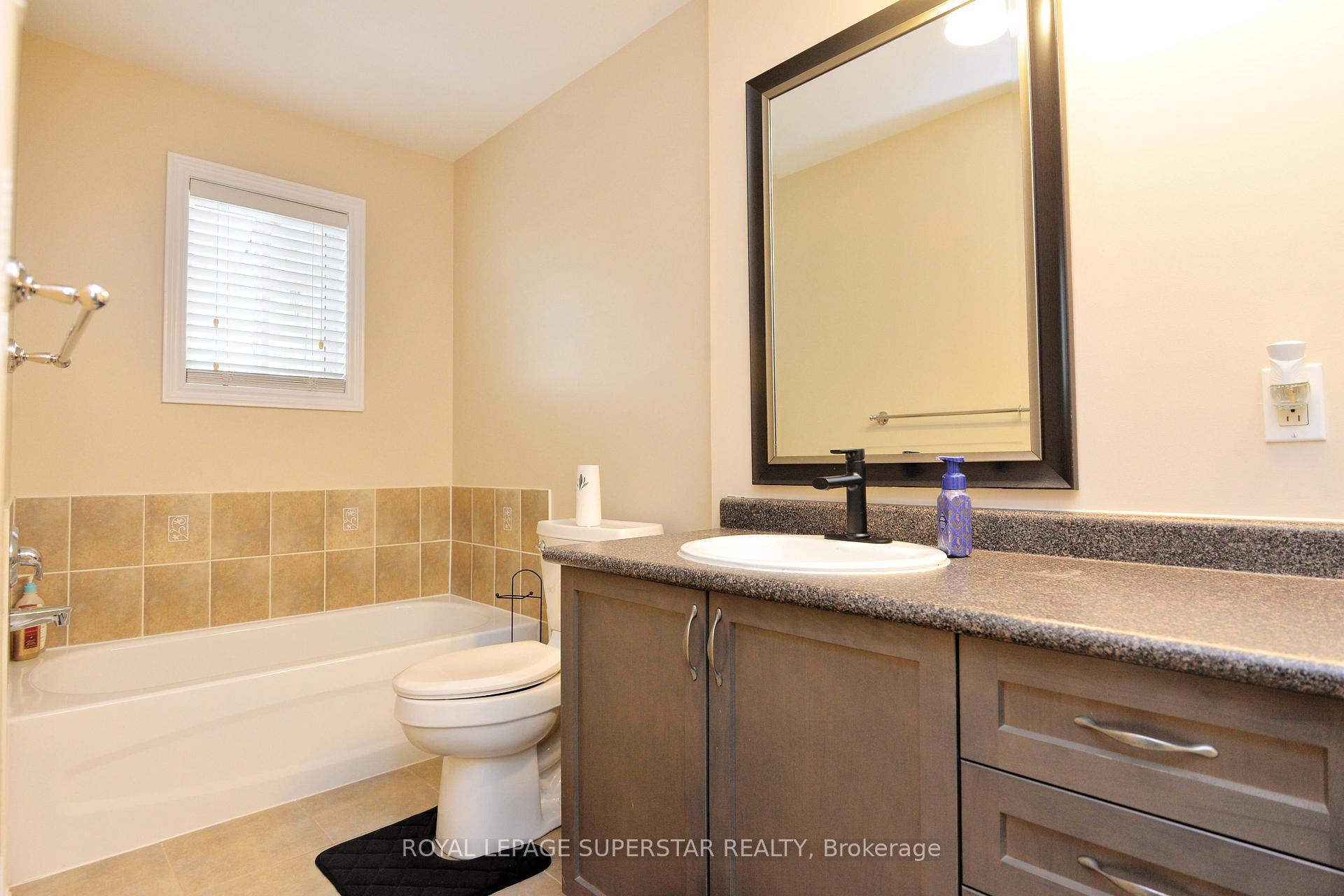 Photo 15 of 44 Browview Drive, Hamilton, Waterdown — HOMEH