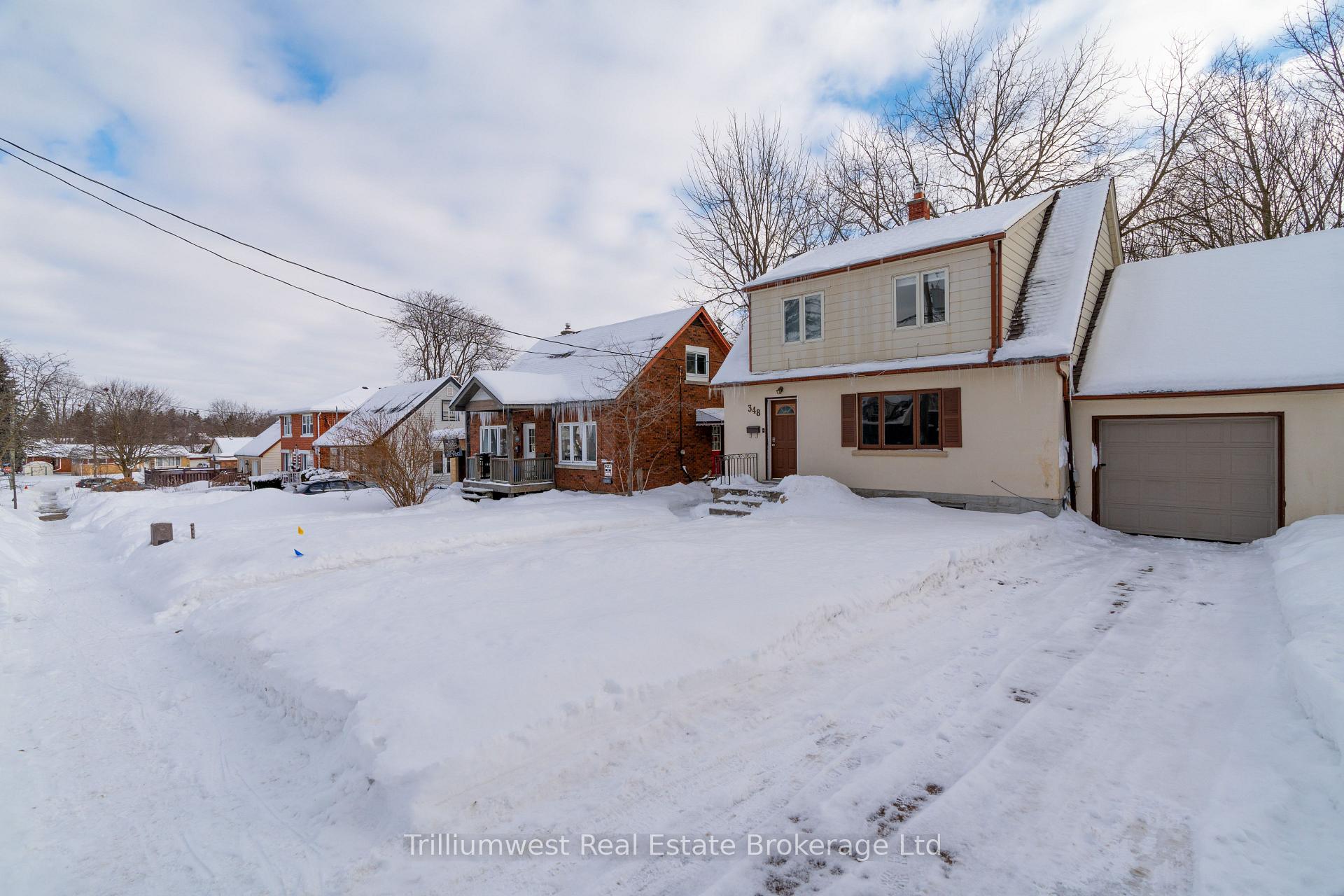 Photo 3 of 348 Edwin Street, Kitchener — HOMEH