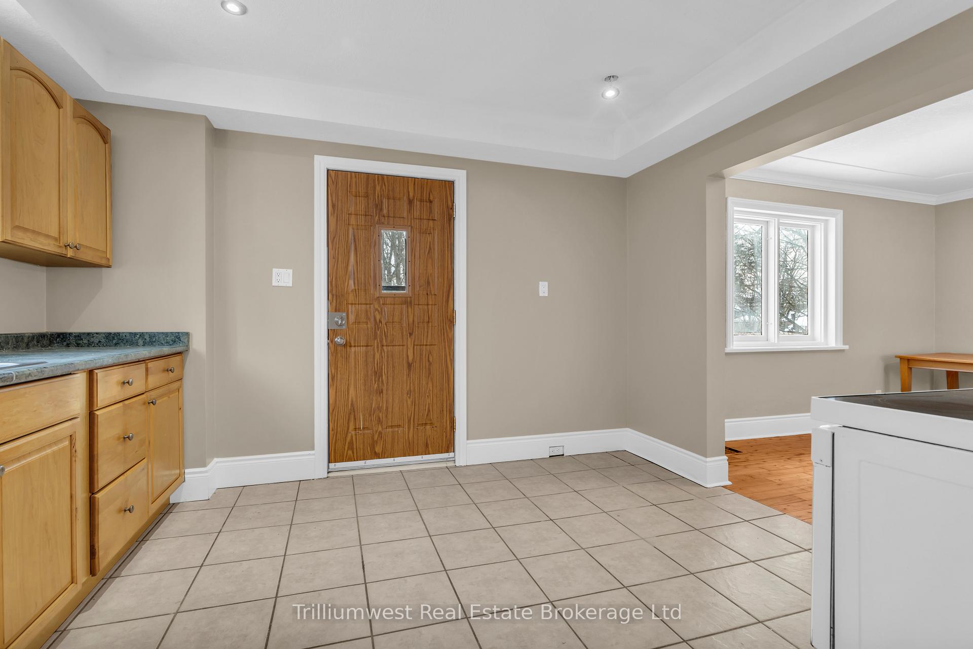 Photo 16 of 348 Edwin Street, Kitchener — HOMEH
