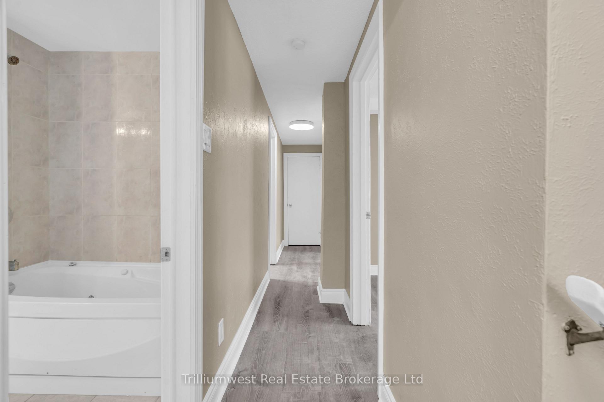 Photo 18 of 348 Edwin Street, Kitchener — HOMEH