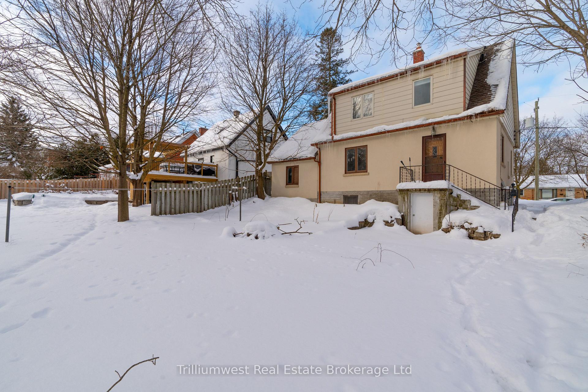 Photo 28 of 348 Edwin Street, Kitchener — HOMEH