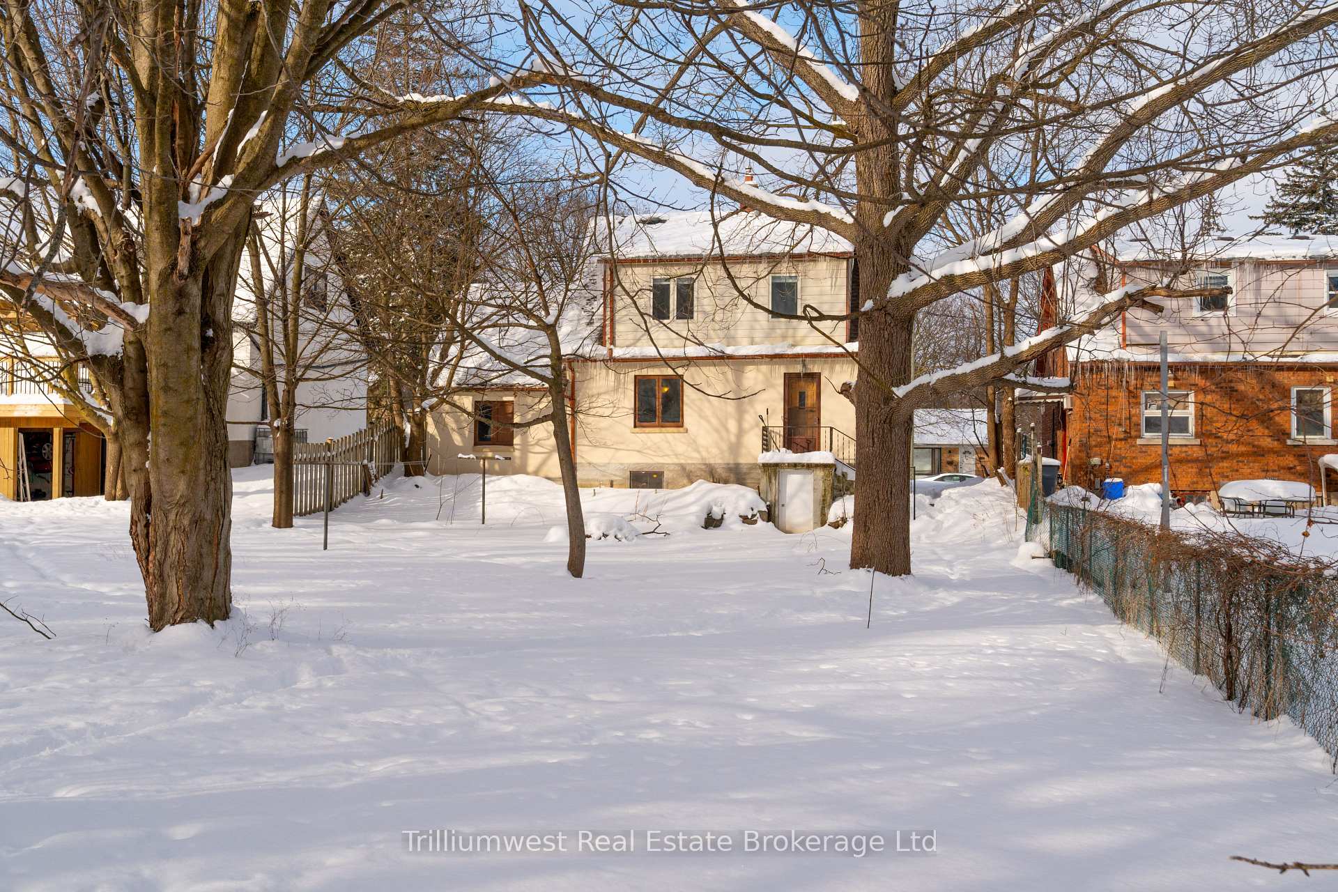 Photo 34 of 348 Edwin Street, Kitchener — HOMEH