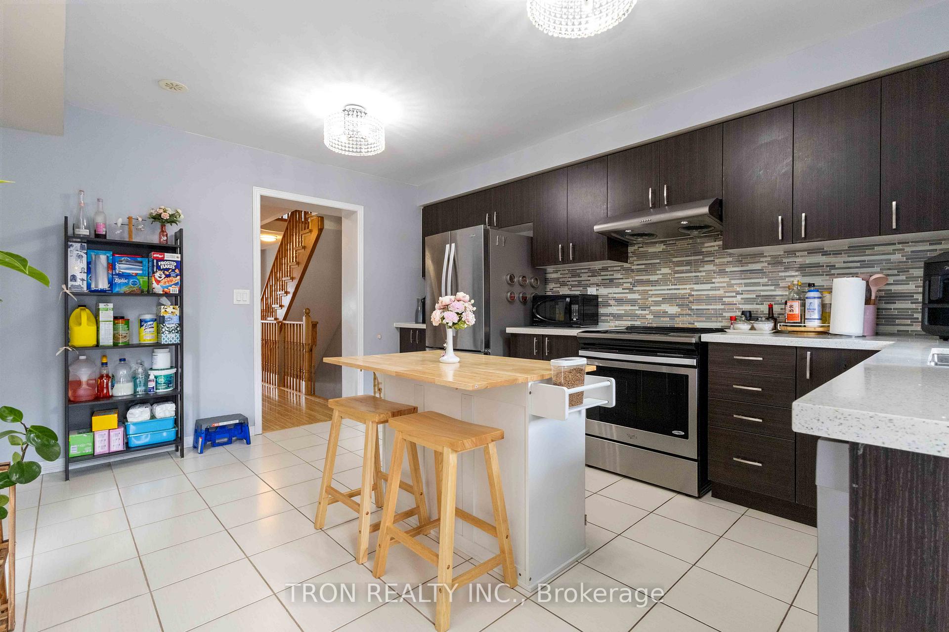 Photo 9 of 5253 Major Mackenzie Drive E, Markham, Berczy — HOMEH