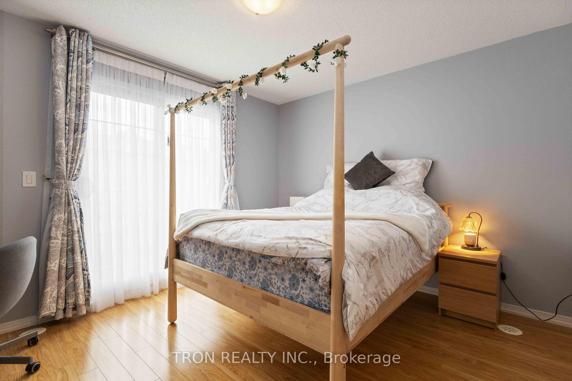 Photo 22 of 5253 Major Mackenzie Drive E, Markham, Berczy — HOMEH