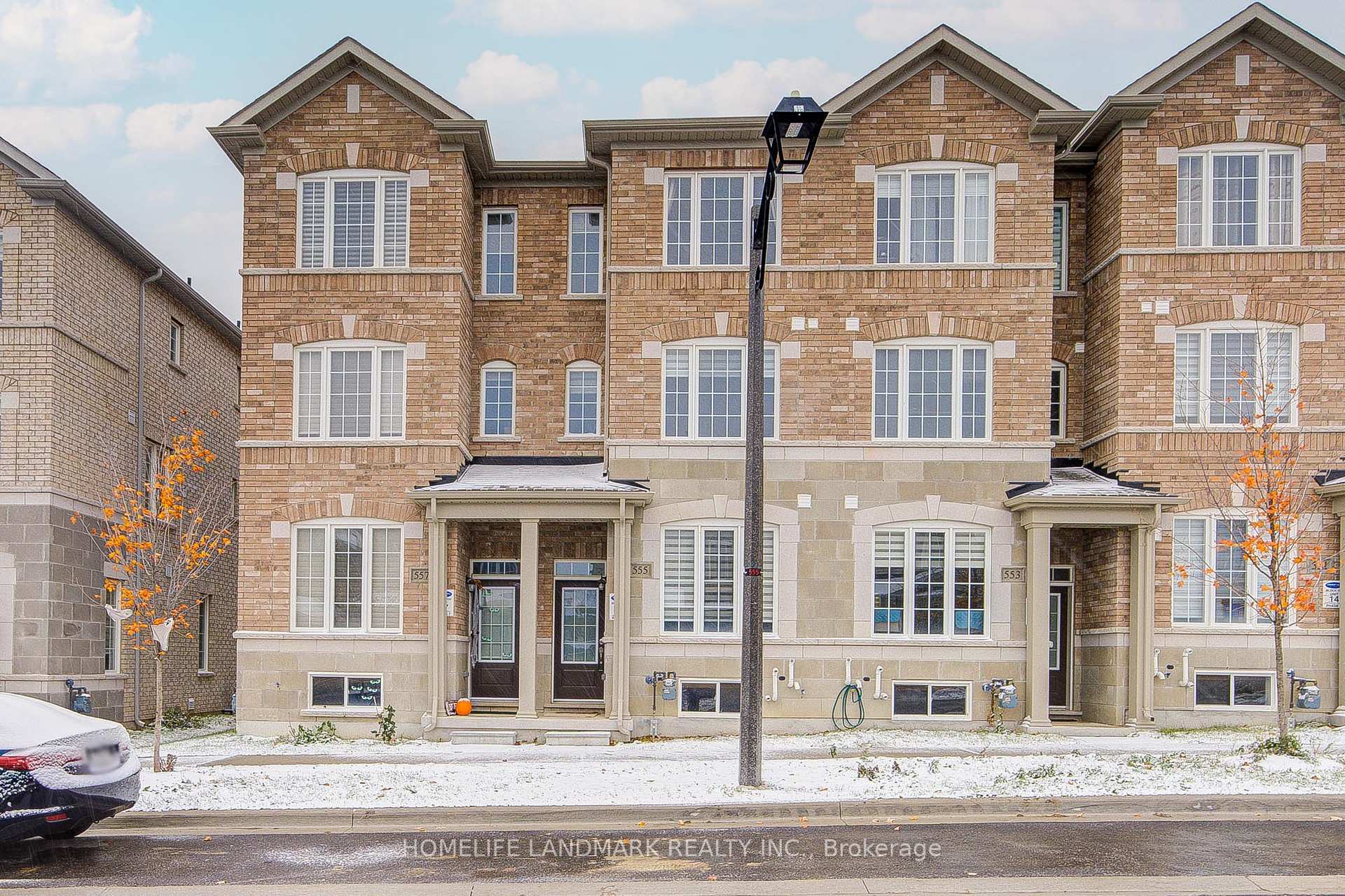 Photo 2 of 555 White's Hill Avenue, Markham, Cornell — HOMEH