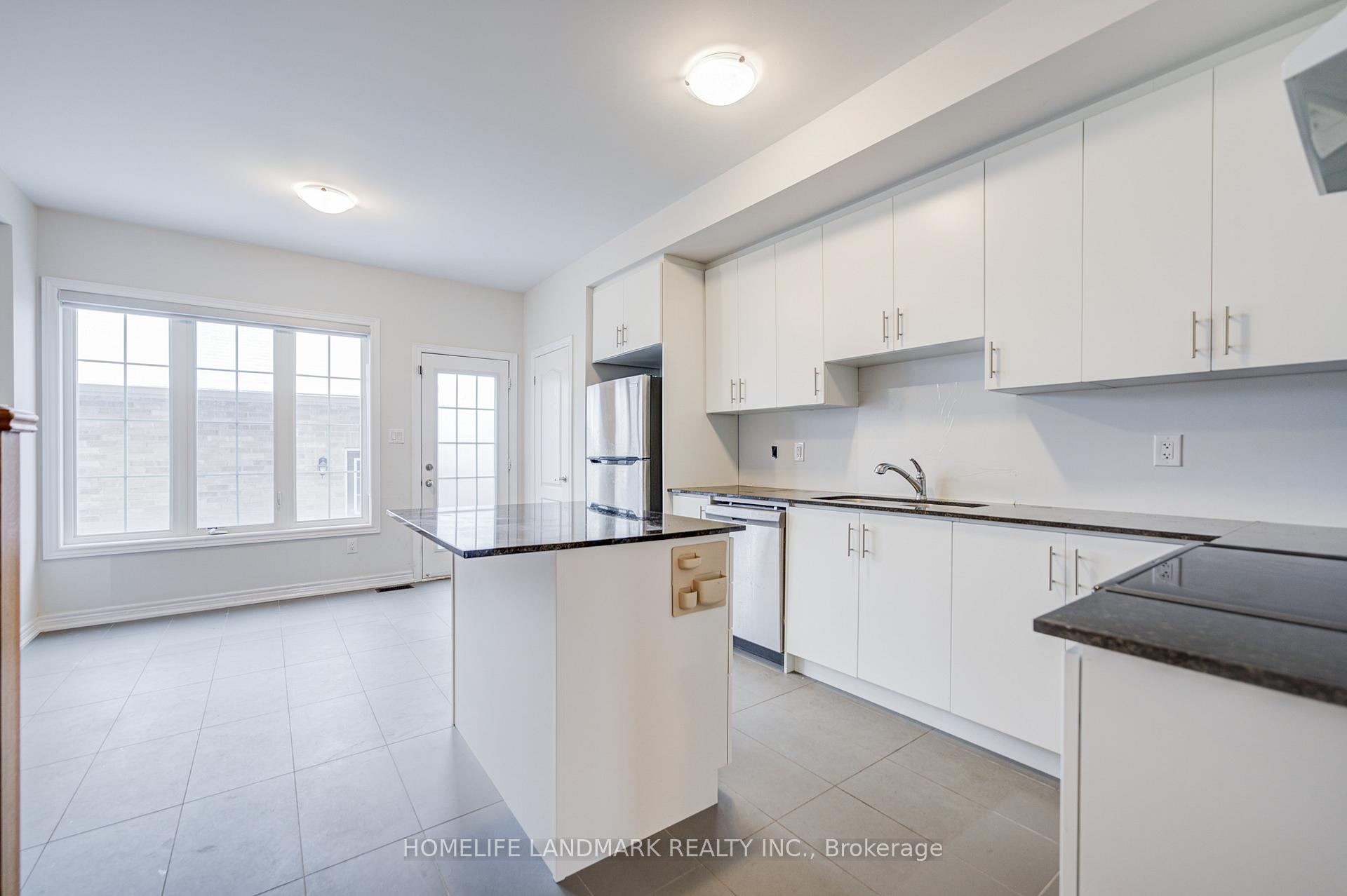 Photo 14 of 555 White's Hill Avenue, Markham, Cornell — HOMEH