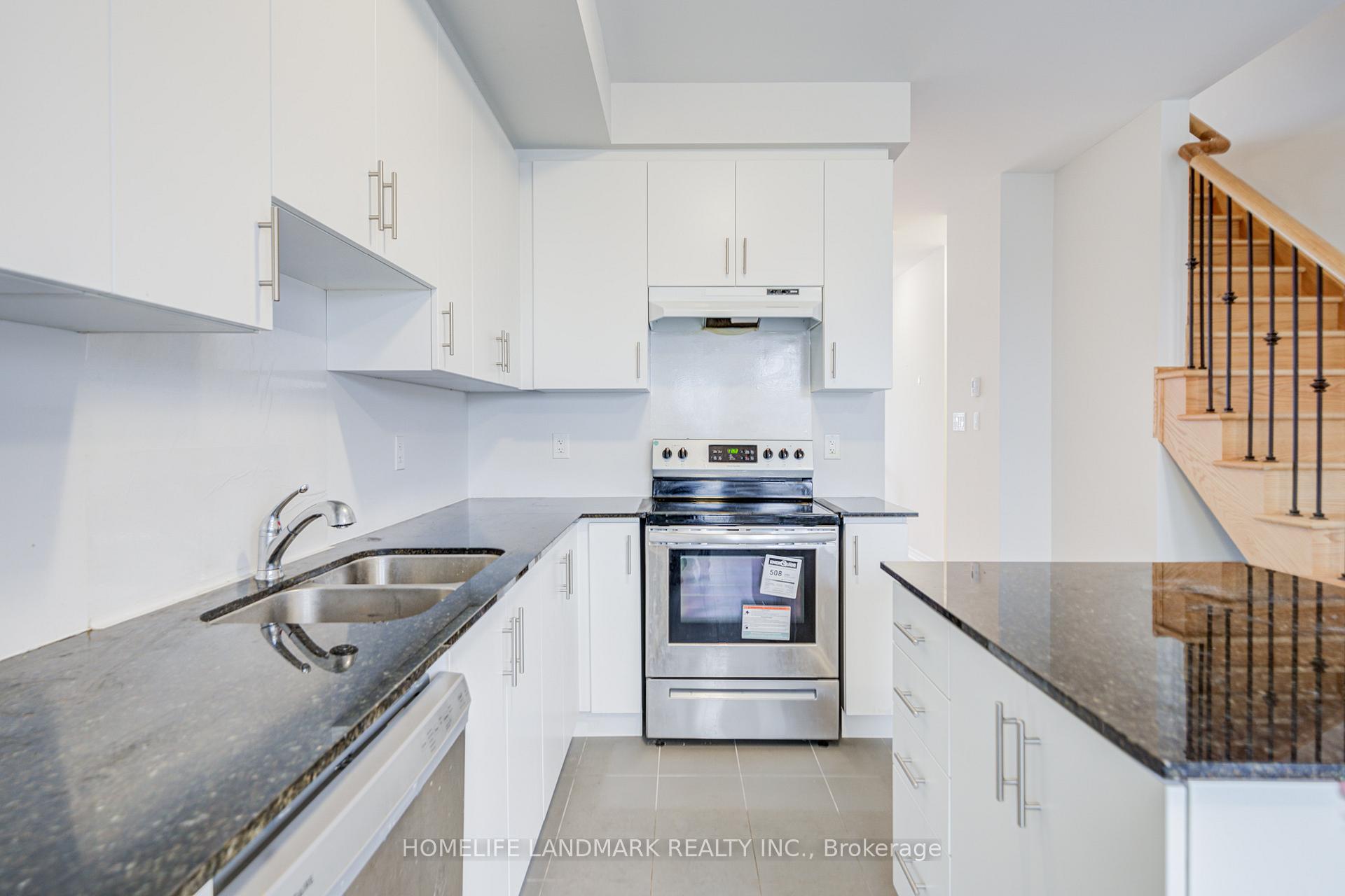 Photo 17 of 555 White's Hill Avenue, Markham, Cornell — HOMEH