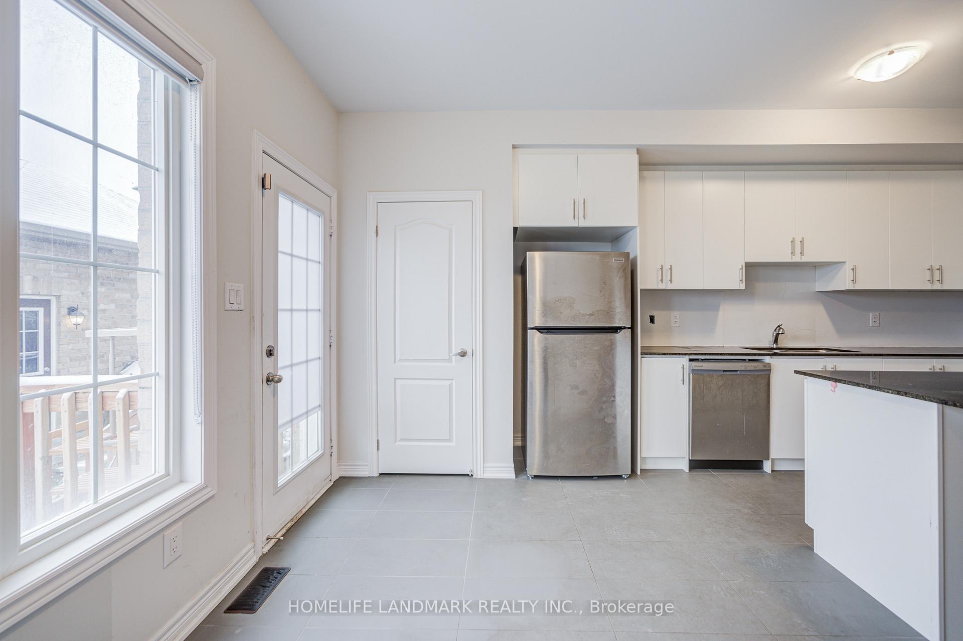 Photo 21 of 555 White's Hill Avenue, Markham, Cornell — HOMEH