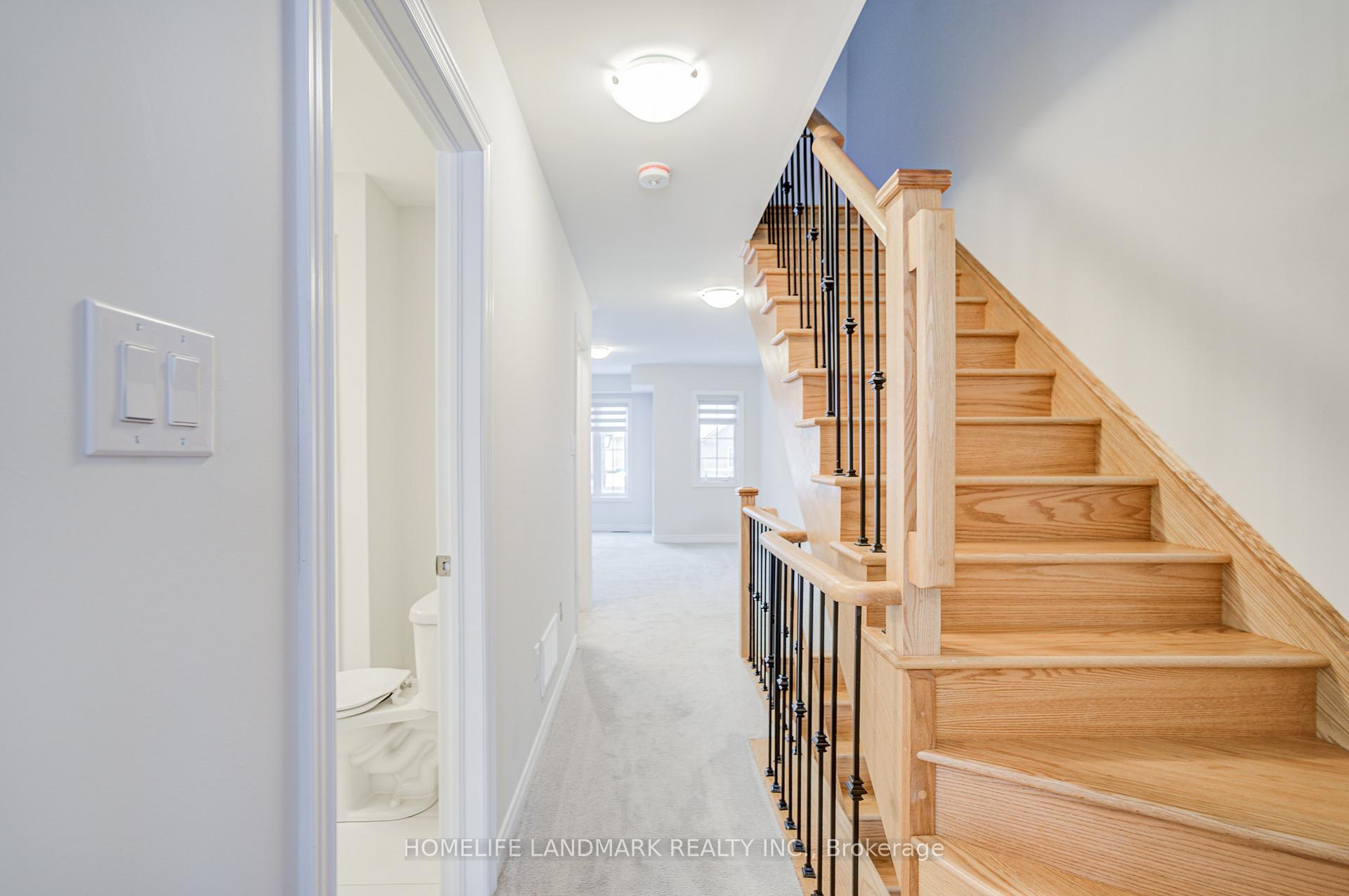 Photo 23 of 555 White's Hill Avenue, Markham, Cornell — HOMEH