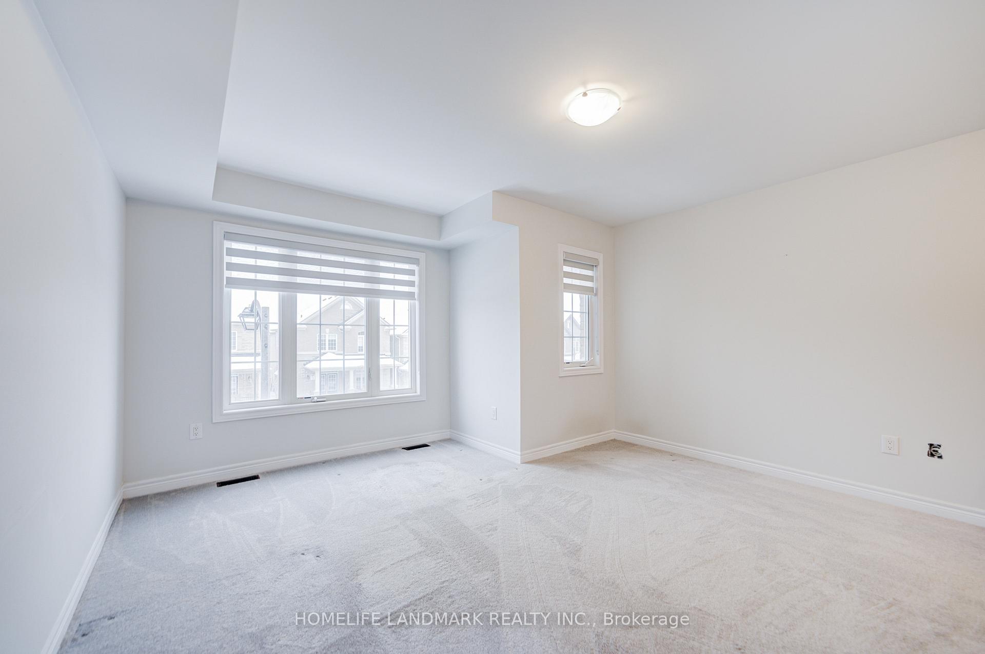 Photo 26 of 555 White's Hill Avenue, Markham, Cornell — HOMEH