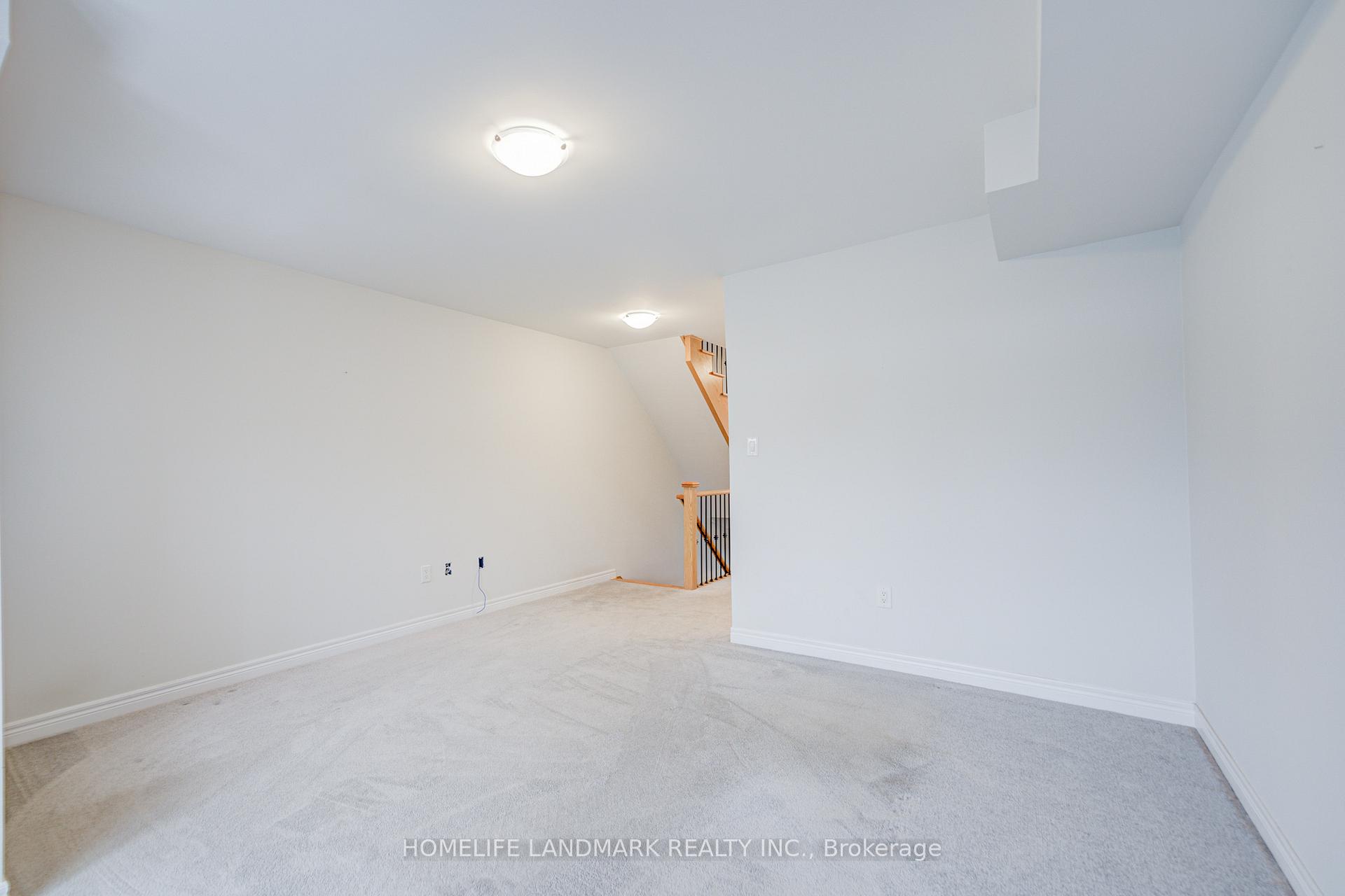 Photo 27 of 555 White's Hill Avenue, Markham, Cornell — HOMEH