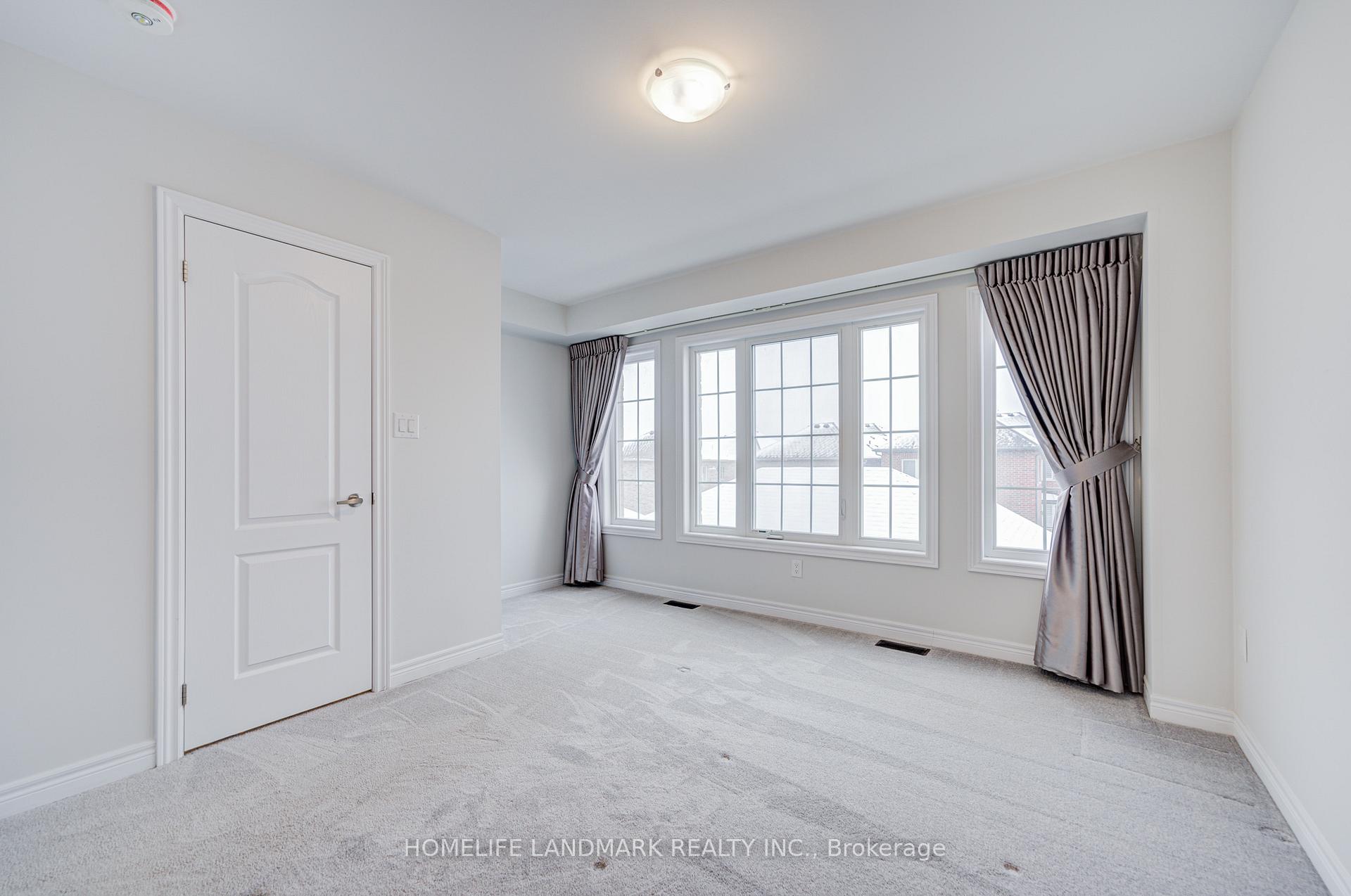Photo 31 of 555 White's Hill Avenue, Markham, Cornell — HOMEH