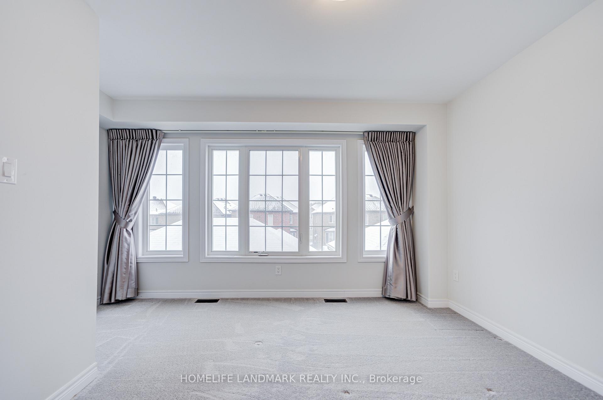 Photo 32 of 555 White's Hill Avenue, Markham, Cornell — HOMEH