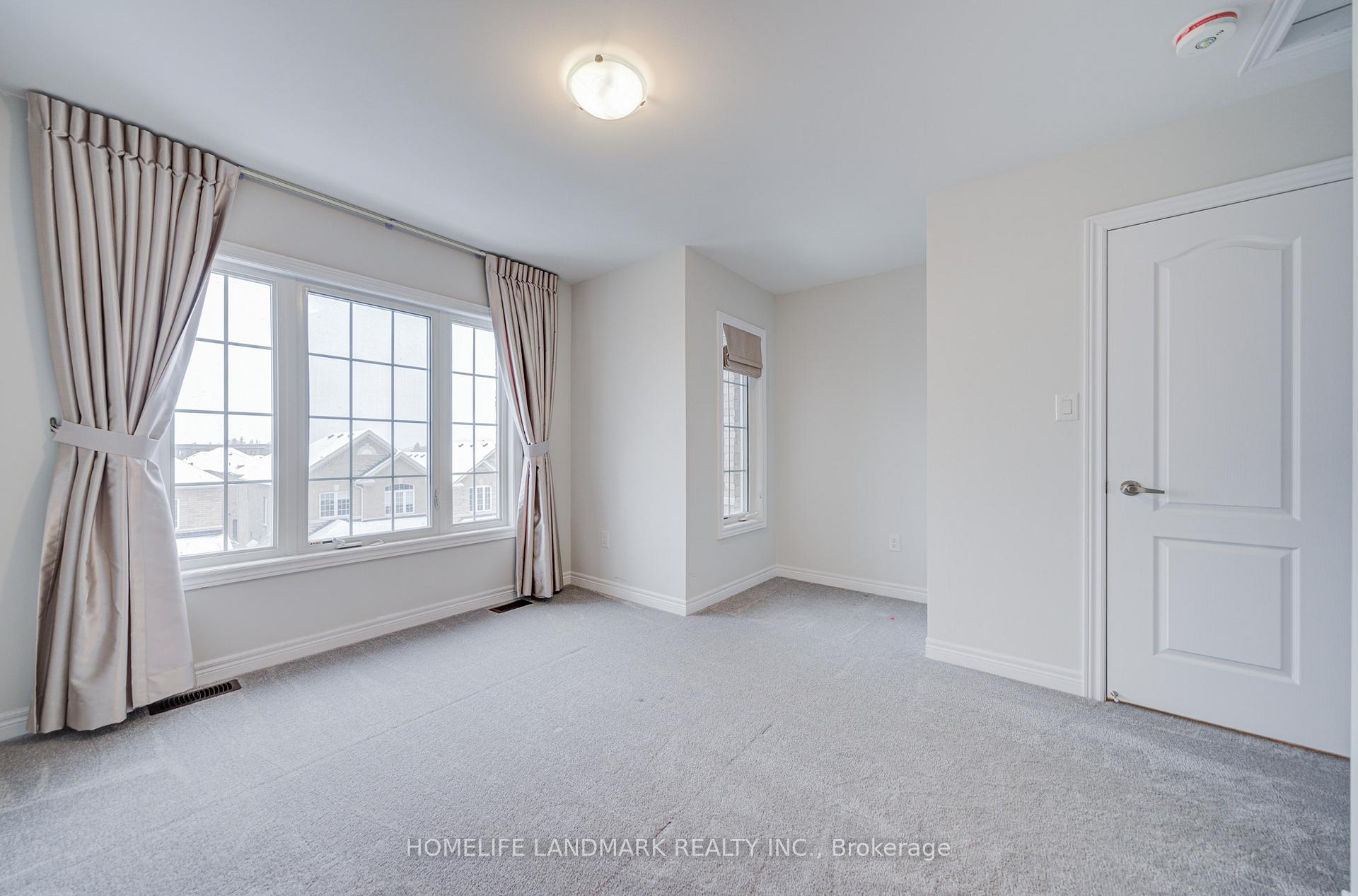 Photo 37 of 555 White's Hill Avenue, Markham, Cornell — HOMEH