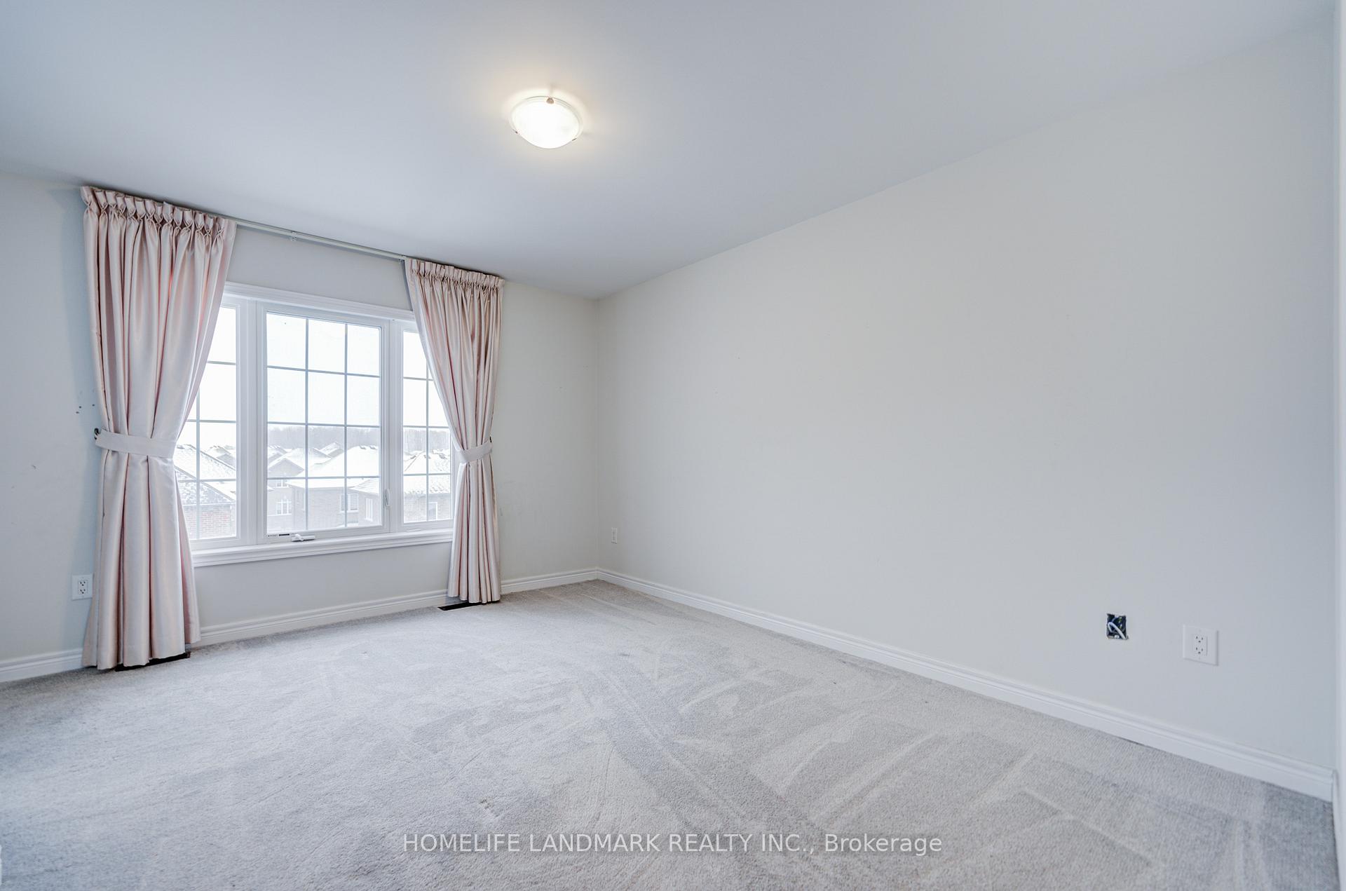 Photo 41 of 555 White's Hill Avenue, Markham, Cornell — HOMEH