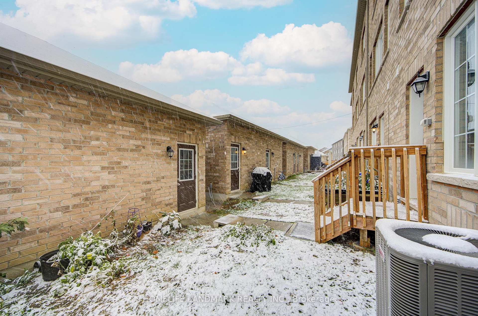 Photo 47 of 555 White's Hill Avenue, Markham, Cornell — HOMEH