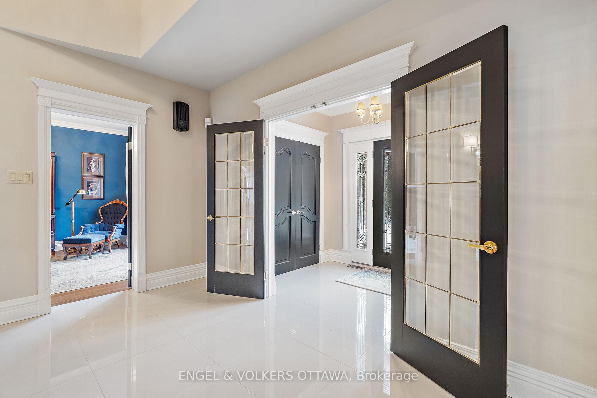 Photo 5 of 1329 Squire Drive, Ottawa, Manotick East to Manotick Station — HOMEH