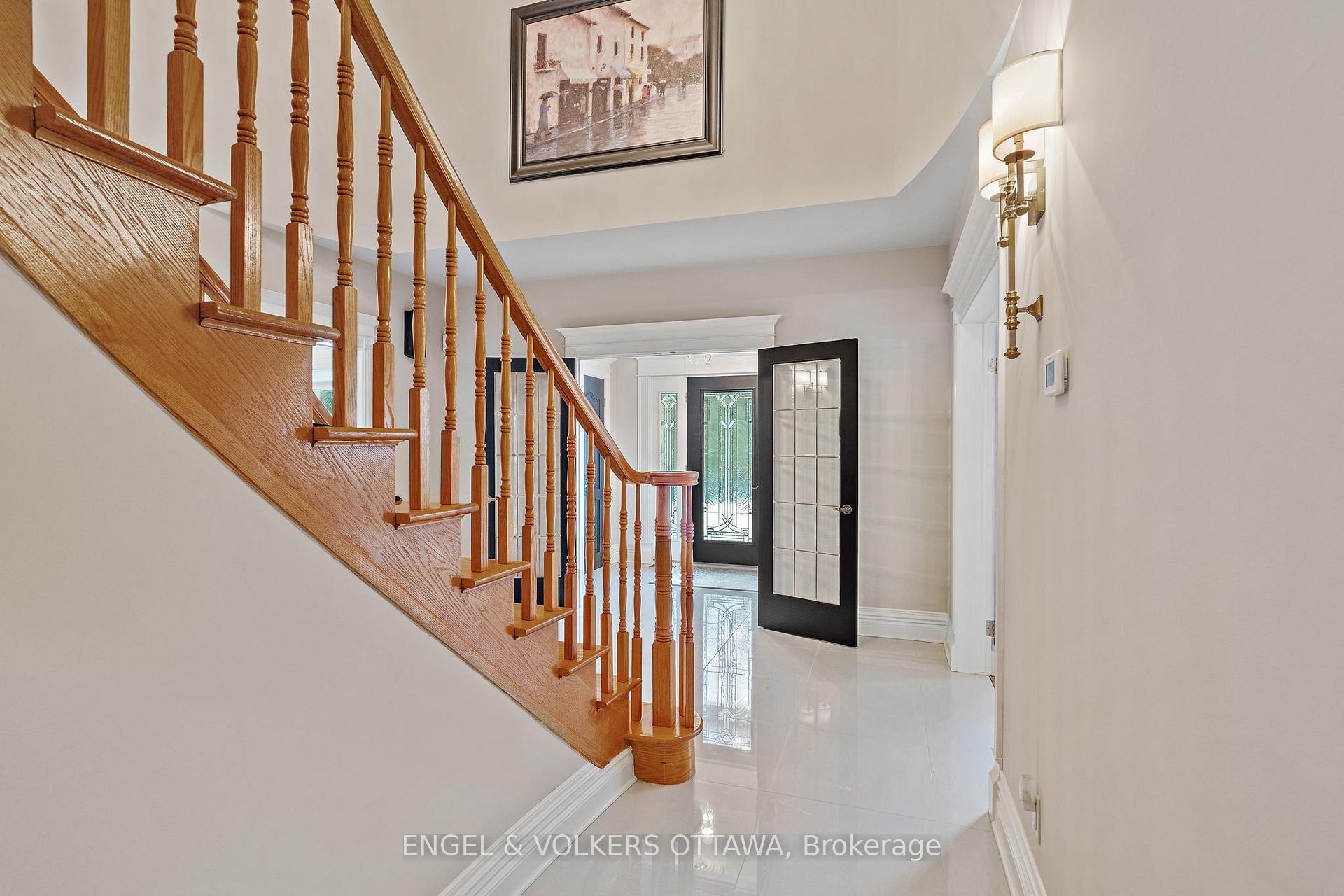 Photo 6 of 1329 Squire Drive, Ottawa, Manotick East to Manotick Station — HOMEH