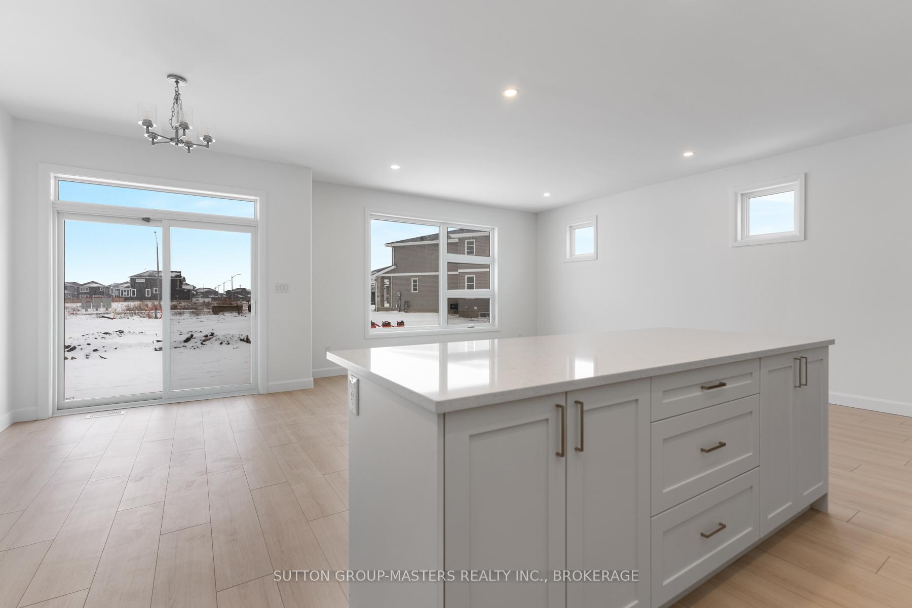 Photo 9 of 201 Superior Drive, Loyalist, Amherstview — HOMEH