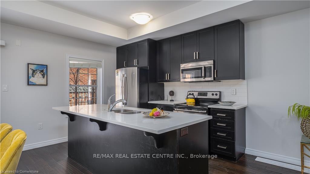 Photo 3 of 34 Prince Albert Boulevard, Kitchener, Mount Hope Huron Park — HOMEH