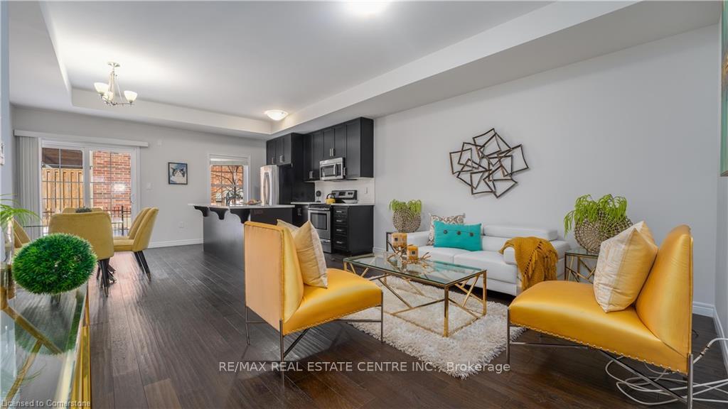 Photo 4 of 34 Prince Albert Boulevard, Kitchener, Mount Hope Huron Park — HOMEH