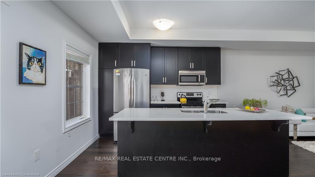 Photo 7 of 34 Prince Albert Boulevard, Kitchener, Mount Hope Huron Park — HOMEH