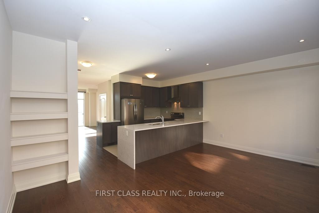 Photo 7 of 24 Teasel Way, Markham, Unionville — HOMEH