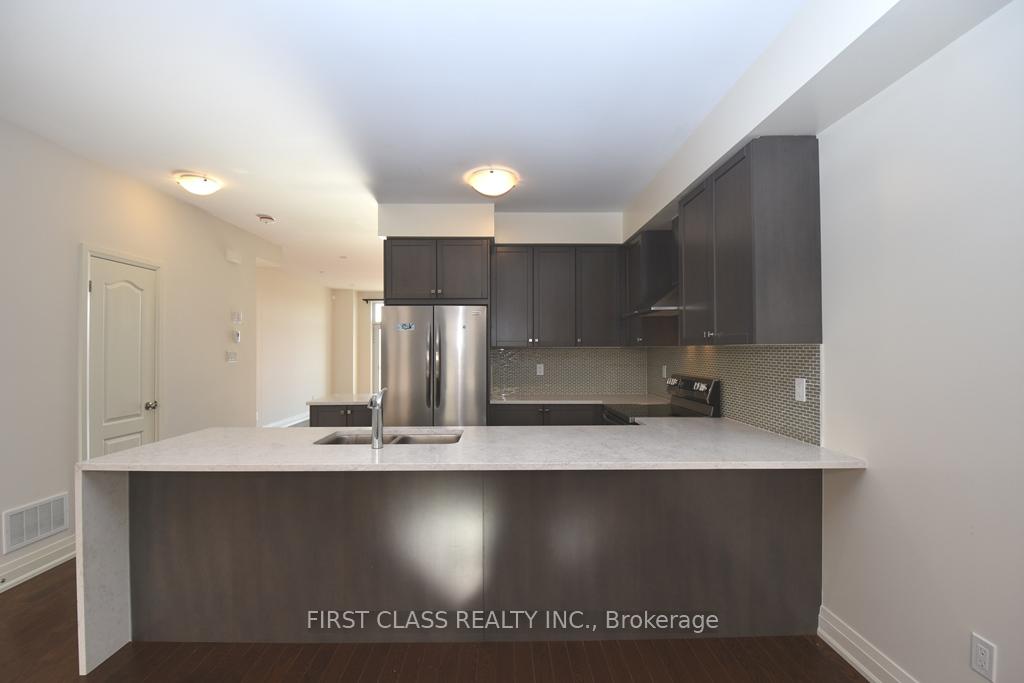 Photo 10 of 24 Teasel Way, Markham, Unionville — HOMEH