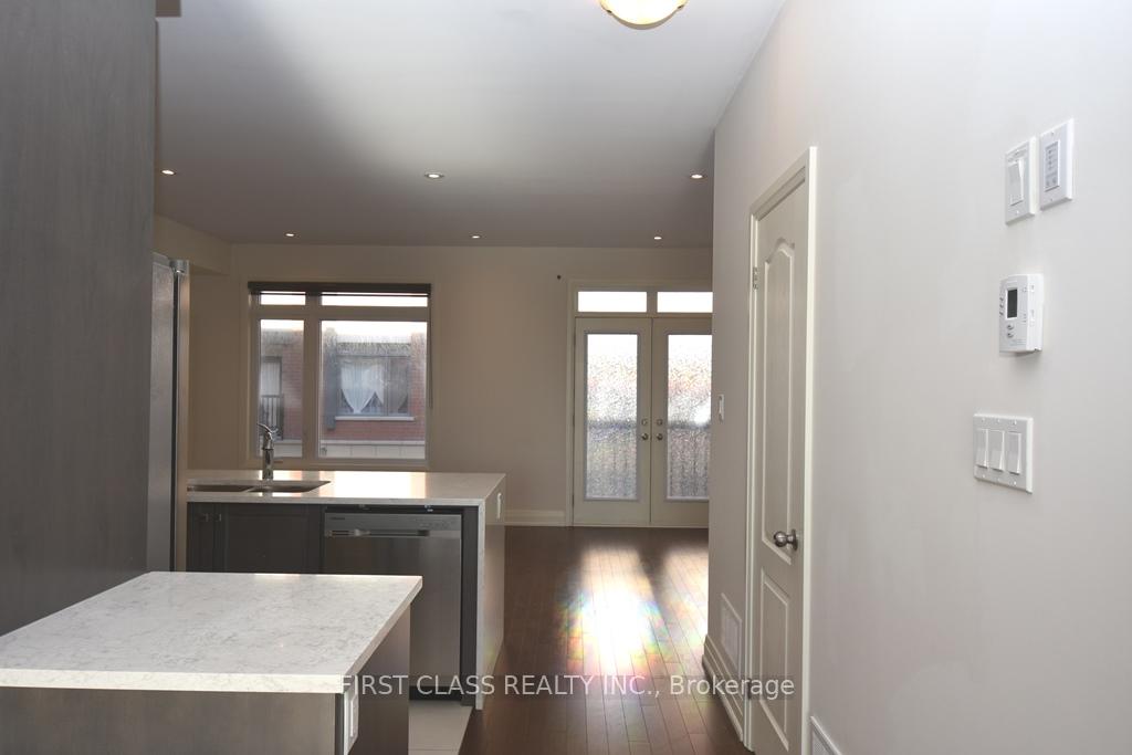 Photo 12 of 24 Teasel Way, Markham, Unionville — HOMEH