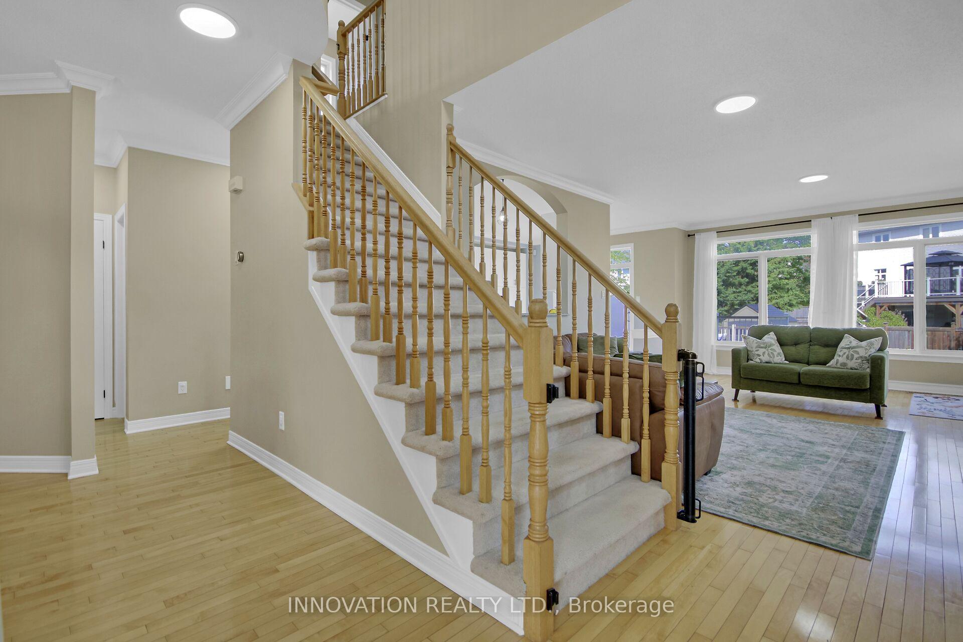 Photo 4 of 16 Sauble Drive, Ottawa, Kanata - Bridlewood — HOMEH