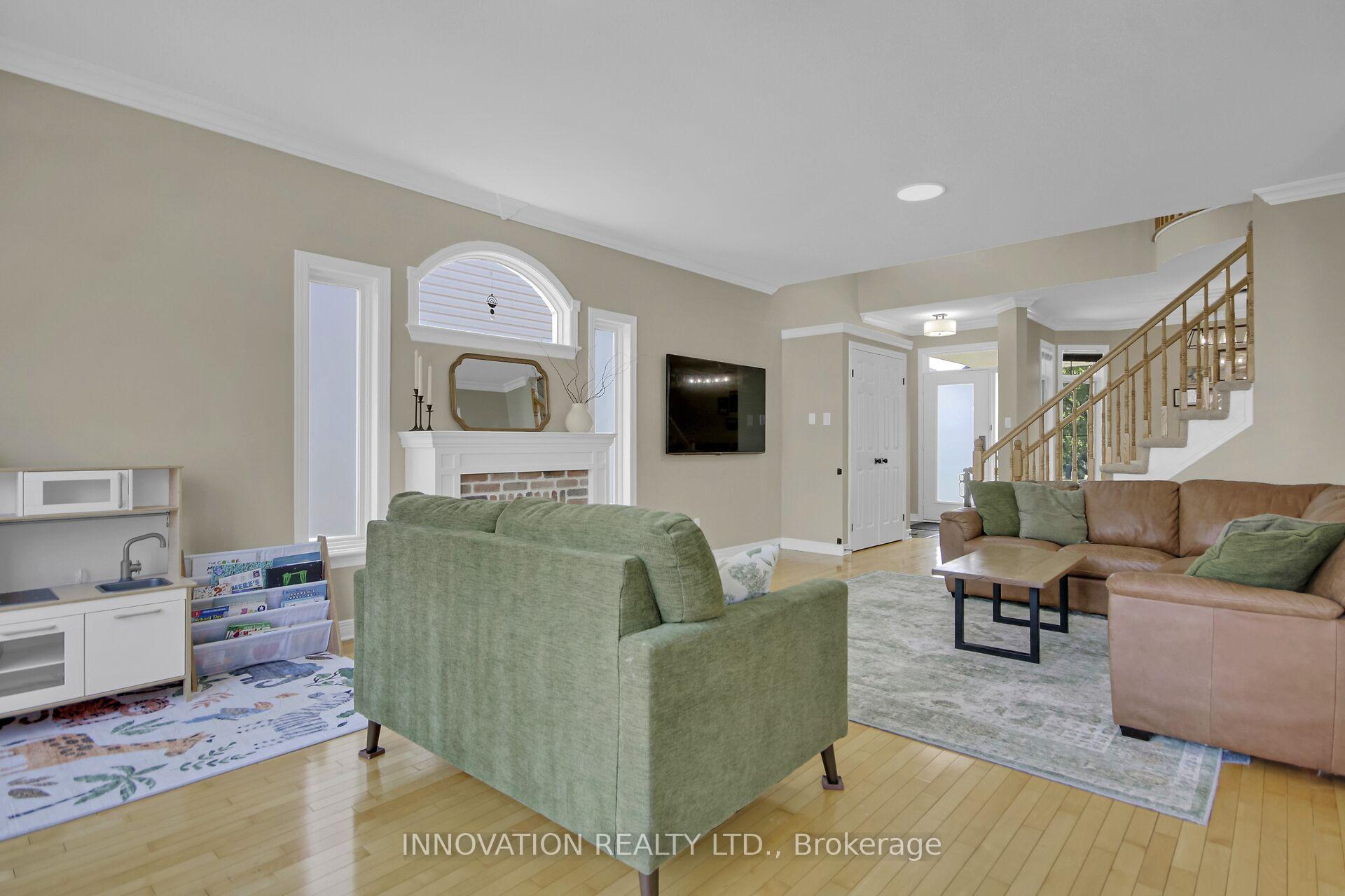 Photo 9 of 16 Sauble Drive, Ottawa, Kanata - Bridlewood — HOMEH