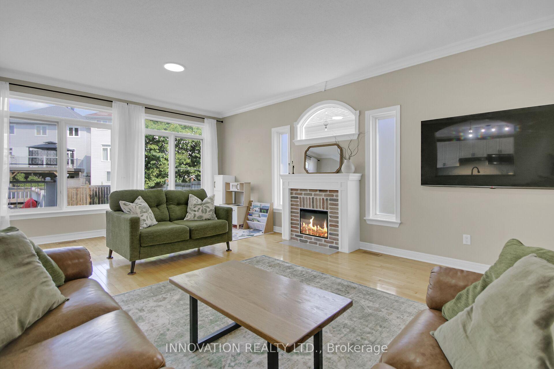 Photo 11 of 16 Sauble Drive, Ottawa, Kanata - Bridlewood — HOMEH