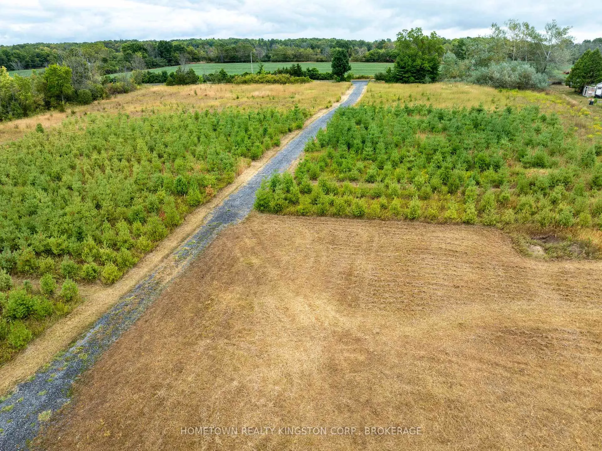 Photo 5 of 2435 Quabbin Road, Kingston, City North of 401 — HOMEH